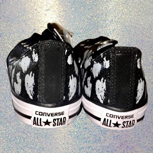 Converse Black & White Low Top Sneakers - Picture 3 of 6